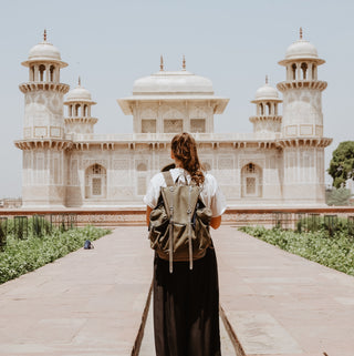 How To Pack Makeup for Travel: 4 Expert Tips