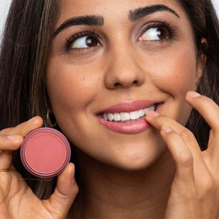 Travel Makeup Kit: Everything You Need, All in One Place
